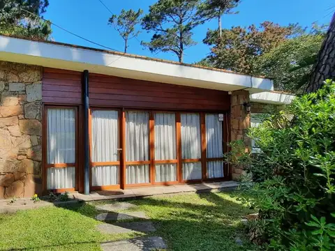 Avda Los Alpes y Artigas