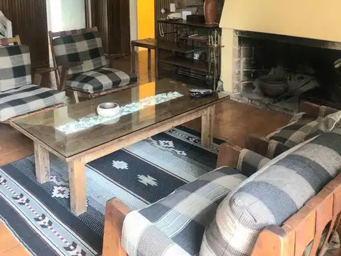 Casa en Alquiler Temporal con 1 cochera