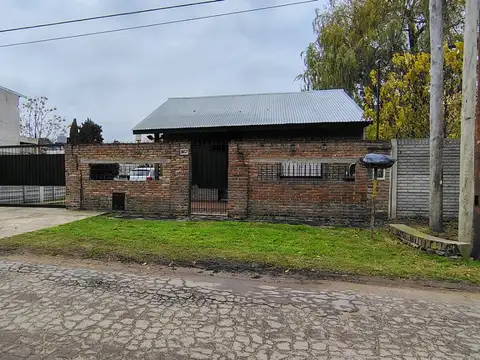 Hemosa Casa 3 amb con Pileta y quincho en DEL VISO - PILAR