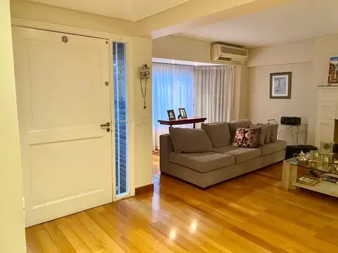 Casa en Venta en Martinez vías a Libertador a pasos de Alvear.