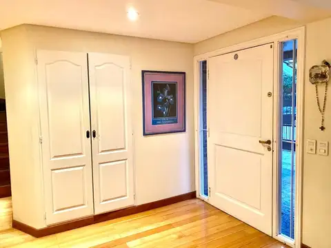 Casa 7 ambientes con 3 baños