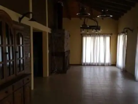 Casa en Venta en Rio Cuarto, USD 400.000