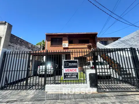 VENTA CASA MULTIFAMILIAR C/ENTRADAS INDEPEND, GRAN JARDIN - V ADELINA