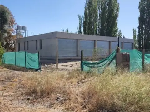 VENTA CASA EN BARRIO CERRADO EL VERGEL, CENTENARIO