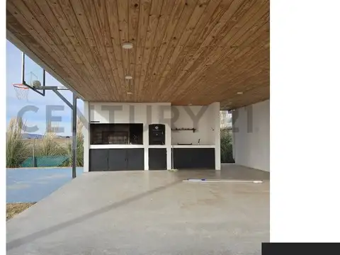 Hermosa Casa en Puerto del Águila: Confort, Deporte y Relax con Acceso al Lago.