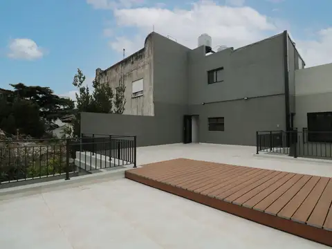 Depto Tipo Casa en Venta en Monte Castro, USD 260.000