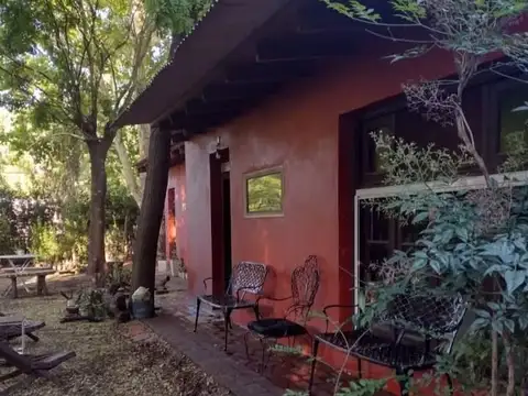 CASA QUINTA 3 DORM - 1 BAÑO - AMPLIO PARQUE - LAGUNA DE LOBOS