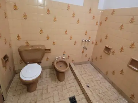 Depto Tipo Casa 6 ambientes con 3 baños