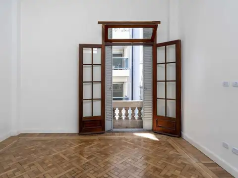 Luis Maria Campos 1100, Piso 2