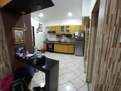 Depto Tipo Casa 6 ambientes con 3 baños