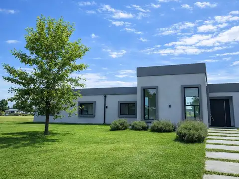 Casa en venta en Fincas de San Vicente