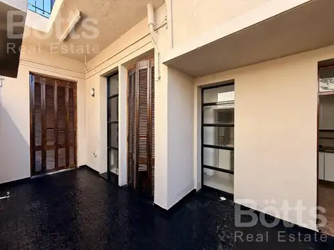 Depto Tipo Casa en Venta de 5 ambientes