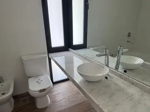 Departamento en Alquiler en Dique Luján, USD 900