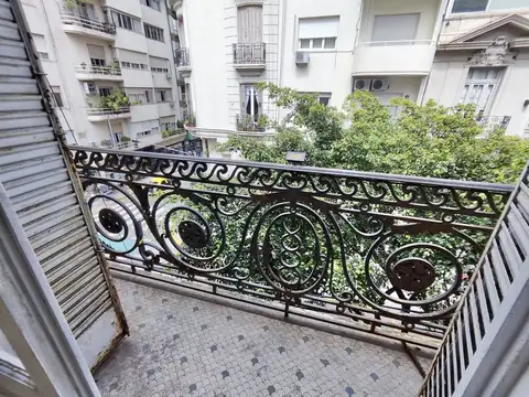 Marcelo Torcuato De Alvear 1400