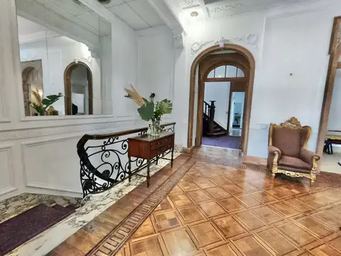Depto Tipo Casa en Venta 90 años