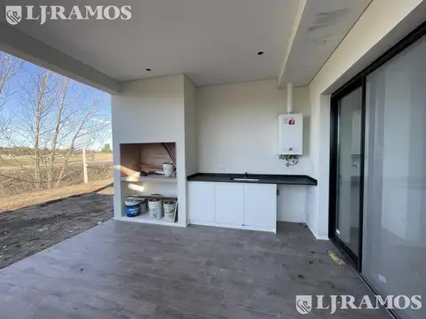 Casa en Venta en Vila Marina II, USD 295.000