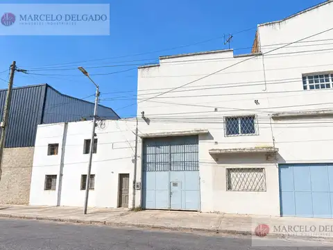 Depósito - galpón de  450 m2 - Avellaneda - ALQUILER
