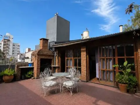 Casa de dos plantas 3 dormitorios - Arroyito | Gran terraza con quincho y parrillero