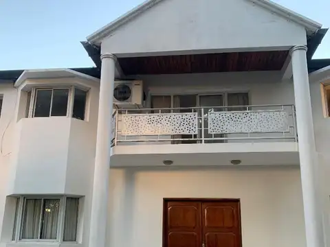 LAS DELICIAS VENTA CASA 8 DORMITORIOS