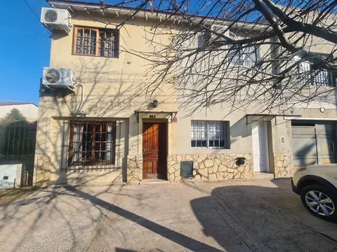 Se vende Casa Multifamiliar 6 AMBIENTES Ituzaingó Norte