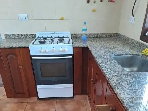 Casa en Alquiler con 1 cochera