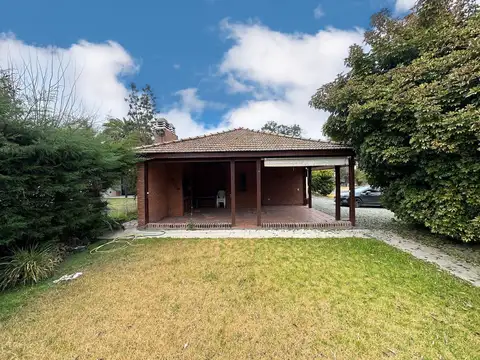Casa en Alquiler con 5 cocheras