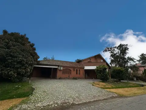 Casa en Alquiler de 3 dormitorios