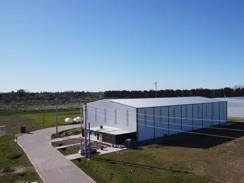 Nave Industrial en Moreno - Parque Industrial - 1.500 m2 - Alquiler
