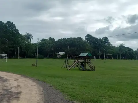 Amplio lote en B° Lomas de Santa Ana