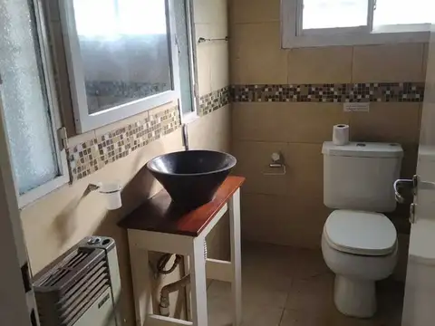 Casa en Alquiler Temporal con 1 cochera