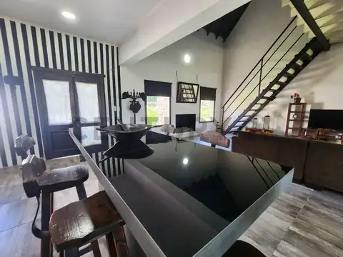 Santa Fe 1000, Piso 0