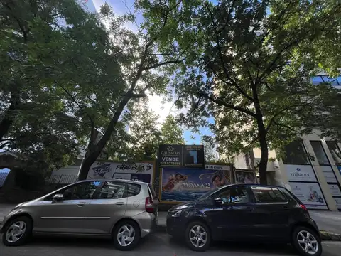 Terreno apto edificio de viviendas y/u oficinas