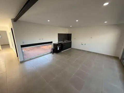 Depto Tipo Casa en Alquiler de 3 ambientes