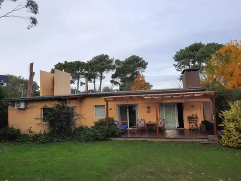 CASA  3 AMB. 100 M2 SIERRA DE LOS PADRES