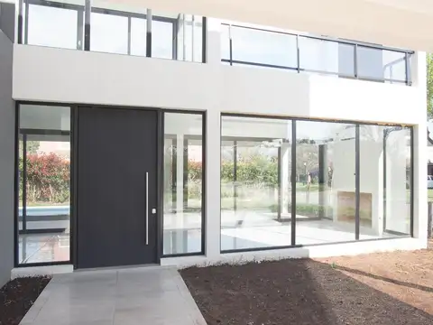 Casa en Venta en Haras Santa María, USD 398.000