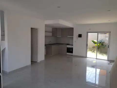 Departamento en Alquiler en Ituzaingó Norte, USD 800
