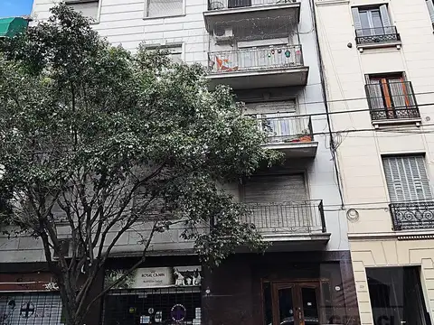 Hipolito Yrigoyen al 3500