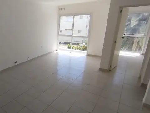 ALQUILAMOS! DPTO. 1 DORM. - 2DO PISO - ORO VERDE!