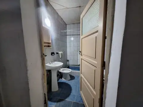 Casa 2 ambientes con 1 baño