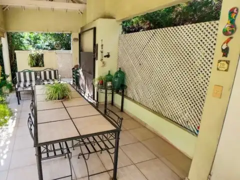 VENTA CASA - CLUB DE CAMPO PUEYRREDON