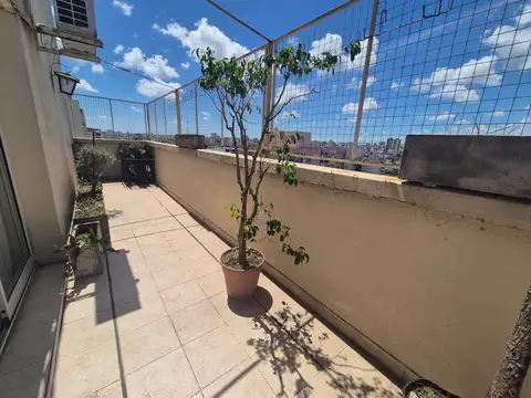 Departamento 4 amb. cochera baulera Seguridad 24hs