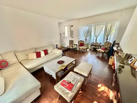 Depto Tipo Casa en Venta de 4 dormitorios