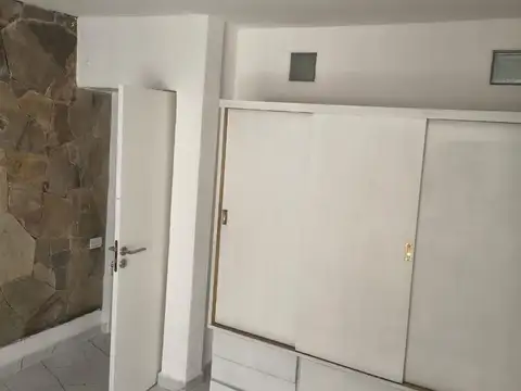 Depto Tipo Casa en Alquiler de 1 dormitorio