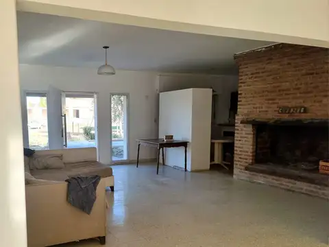Casa en Alquiler en Centenario, USD 2.800