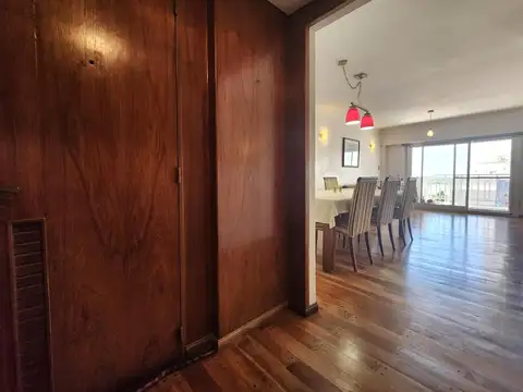 Departamento en Venta de 6 ambientes