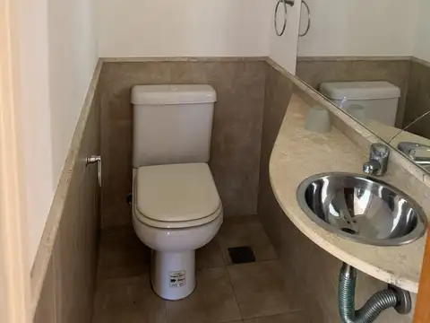 Alquiler Excelente Depto. 3 Ambientes sobre Olazabal 8º piso