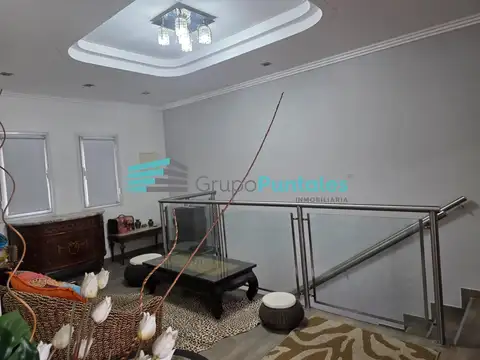 Casa 6 ambientes con 3 baños