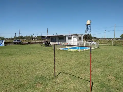 Casa con Acceso por Autopista Ezeiza-Cañuelas y Ruta 205