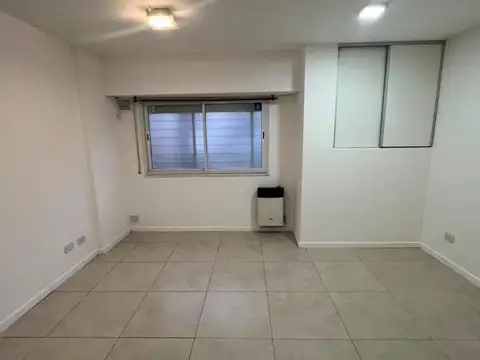 Departamento en Alquiler en Abasto, $ 340.000