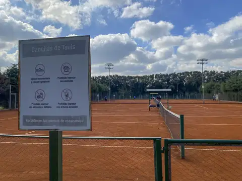 Venta de Terreno en Barrio San Sebastian  Area con Laguna - Interno - Financia Dueño